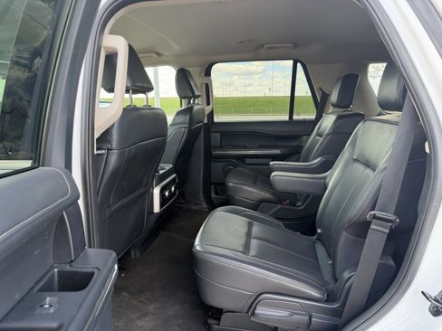 Certified 2024 Ford Expedition XLT AWD/4WD image 8