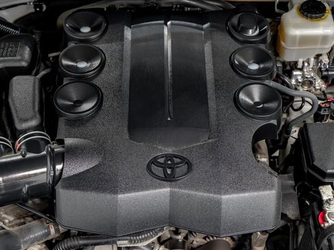 Used 2016 Toyota 4Runner Limited AWD/4WD image 54