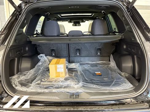 New 2026 Subaru Forester Premium AWD/4WD image 26