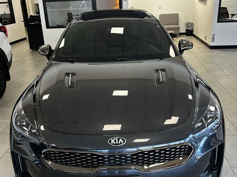 Used 2021 Kia Stinger GT1 AWD/4WD image 2