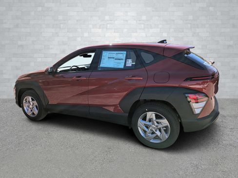 New 2026 Hyundai Kona SE image 7