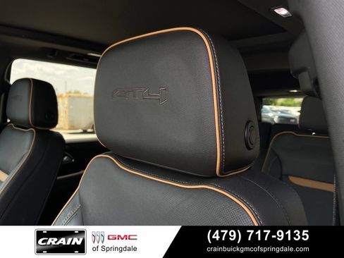 Used 2024 GMC Yukon AT4 w/ Technology Package AWD/4WD image 22