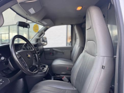 Used 2021 Chevrolet Express 2500 w/ Communications Package image 10