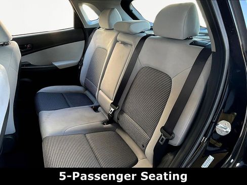 Used 2023 Hyundai Kona SE image 20