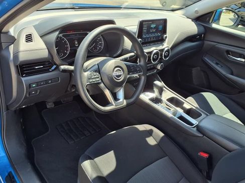 Certified 2025 Nissan Sentra SV FWD image 4