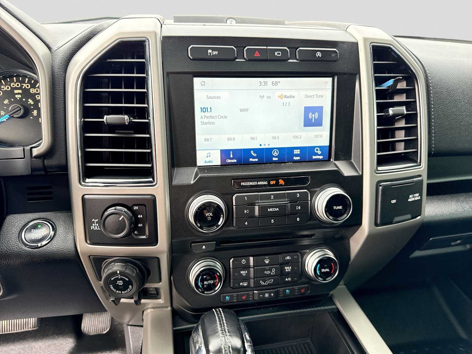 Certified 2018 Ford F150 Lariat w/ Equipment Group 502A Luxury AWD/4WD image 28