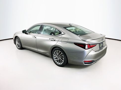 Used 2021 Lexus ES 300h w/ Accessory Package 2 image 5
