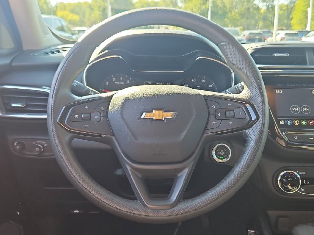 Used 2023 Chevrolet TrailBlazer LT w/ Convenience Package FWD image 15