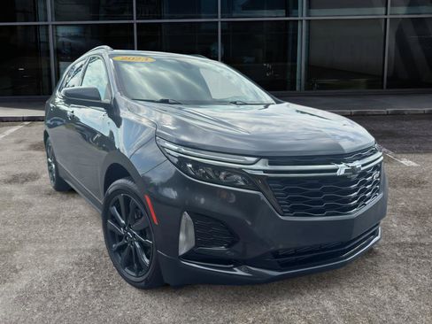 Used 2023 Chevrolet Equinox RS w/ RS Leather Package image 3