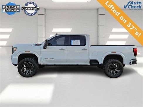 Used 2020 GMC Sierra 2500 AT4 w/ AT4 Premium Package image 2