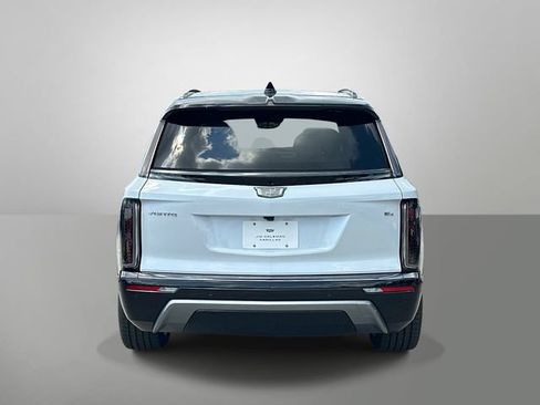 New 2027 Cadillac Vistiq Sport w/ LPO, Floor Liner Package AWD/4WD image 15