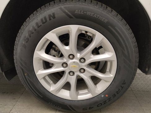 Used 2021 Chevrolet Equinox LS w/ LS Convenience Package AWD/4WD image 31