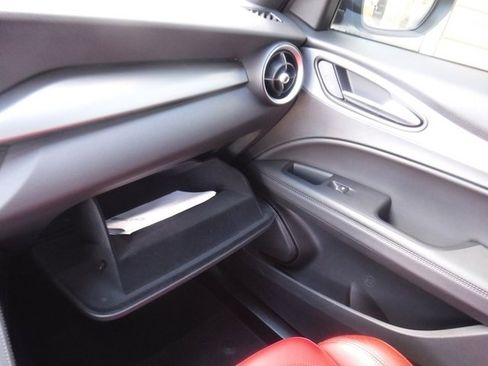 Used 2024 Alfa Romeo Stelvio Veloce image 41