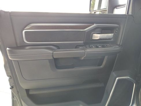 Used 2024 RAM 2500 Laramie w/ Safety Group AWD/4WD image 20
