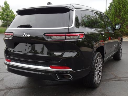 Used 2021 Jeep Grand Cherokee L Summit AWD/4WD image 10