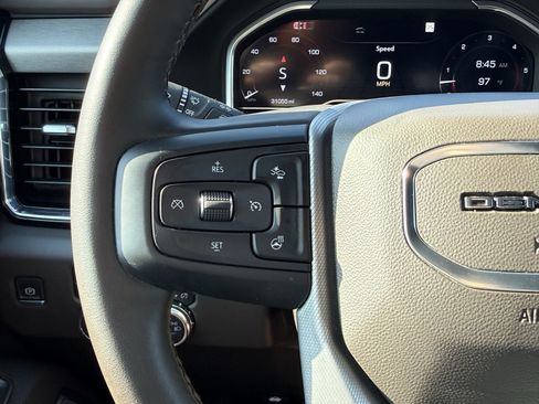 Used 2024 GMC Sierra 2500 Denali w/ Denali Reserve Package AWD/4WD image 17