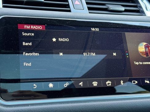 Used 2020 Land Rover Range Rover Sport HSE image 17