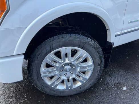 Used 2012 Ford F150 Platinum image 2