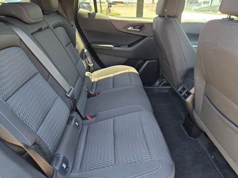 Used 2025 Chevrolet Equinox LT AWD/4WD image 18