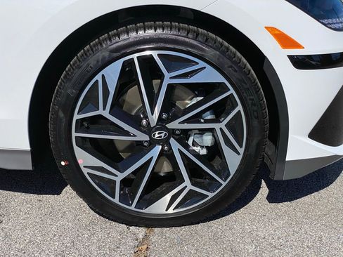 New 2025 Hyundai Ioniq 6 SEL RWD image 31