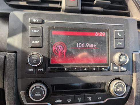 Used 2020 Honda Civic LX image 10