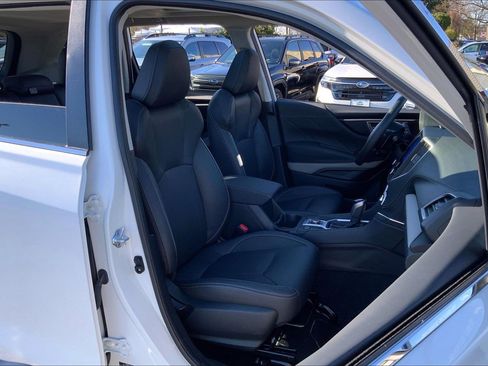 Certified 2024 Subaru Forester Limited image 7