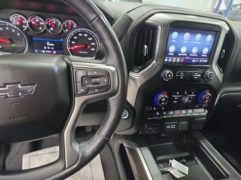 Used 2019 Chevrolet Silverado 1500 RST AWD/4WD image 17
