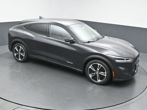 Used 2022 Ford Mustang Mach-E Select image 42