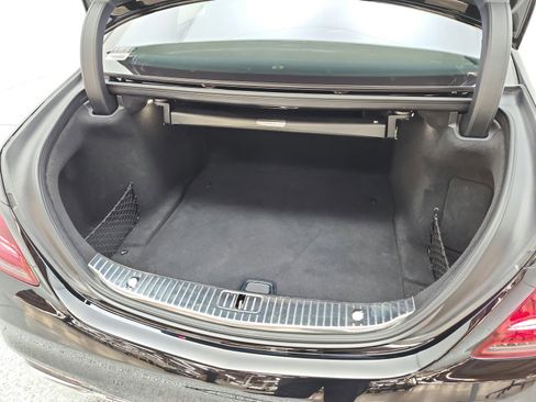 Used 2018 Mercedes-Benz S 560 Sedan image 21