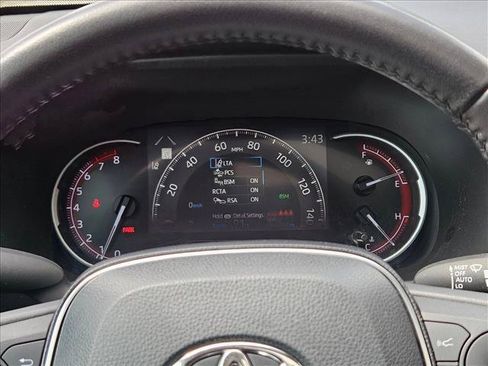 Used 2023 Toyota RAV4 XLE w/ Convenience Package FWD image 10
