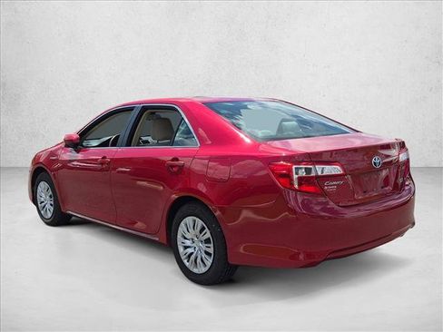 Used 2013 Toyota Camry LE FWD image 6