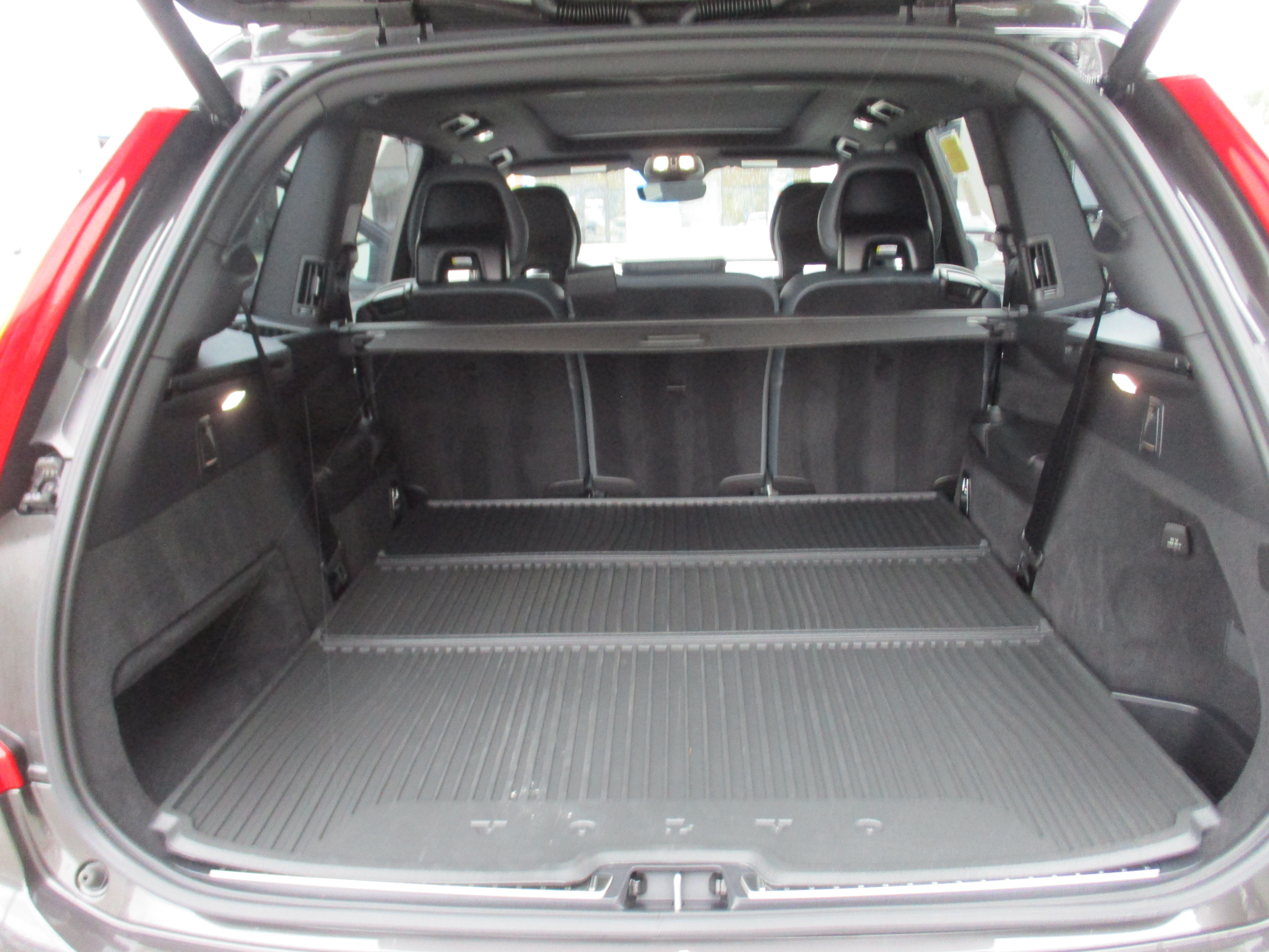 Certified 2024 Volvo XC90 T8 Ultimate w/ Protection Package Premier AWD/4WD image 14