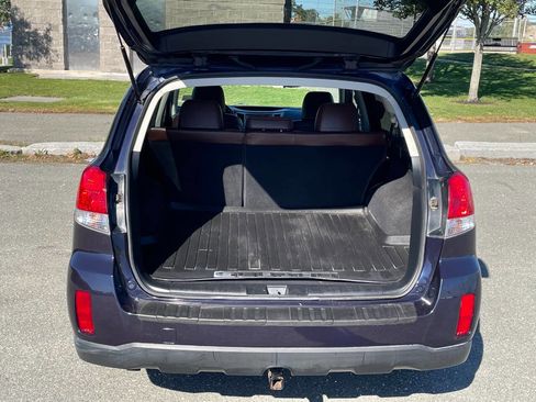 Used 2014 Subaru Outback 2.5i Limited image 9