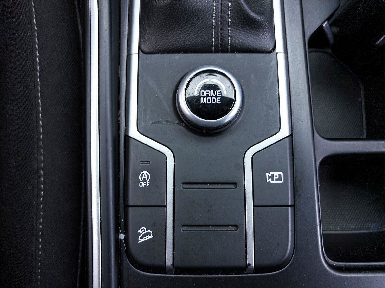 Used 2022 Kia Sorento LX FWD image 18