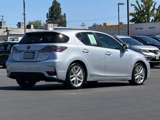 Used 2015 Lexus CT 200h w/ Seat Comfort Package FWD video 2