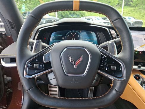Used 2023 Chevrolet Corvette Stingray Preferred Conv w/ Z51 Performance Package RWD image 18