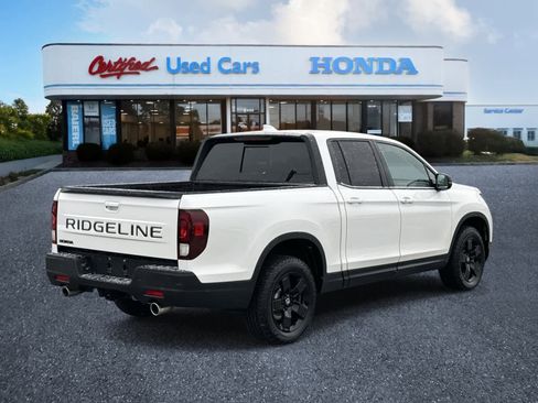 Used 2025 Honda Ridgeline Black Edition image 5