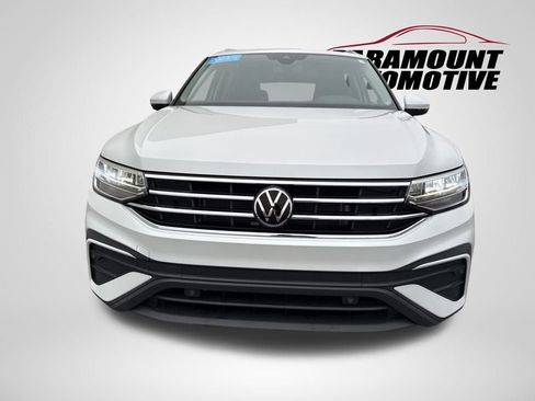 Certified 2023 Volkswagen Tiguan SE image 2