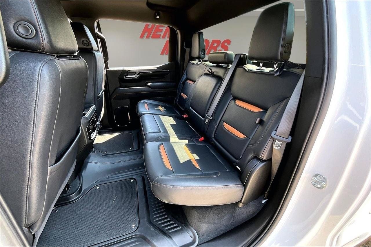 Used 2025 GMC Sierra 1500 AT4 AWD/4WD image 24