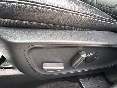 Certified 2024 Ford Escape SE w/ PHEV Premium Package image 9