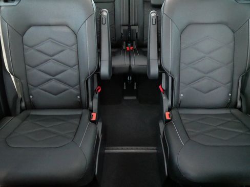 Certified 2026 Volkswagen Atlas SE AWD/4WD image 13