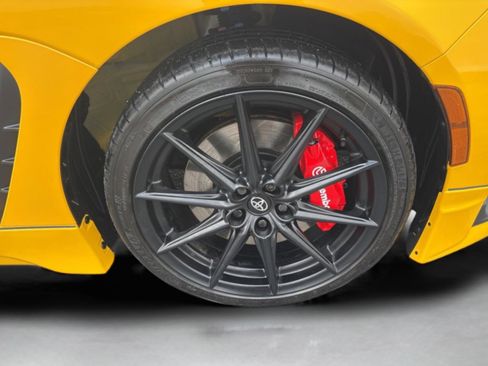 Used 2026 Toyota GR86 YUZU Limited image 37