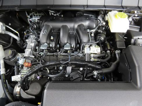 New 2026 Nissan Pathfinder SV AWD/4WD image 12