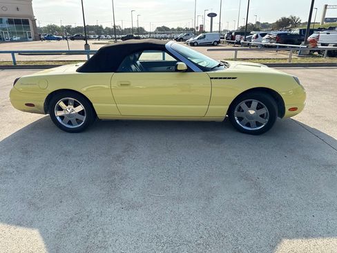 Used 2002 Ford Thunderbird RWD image 13