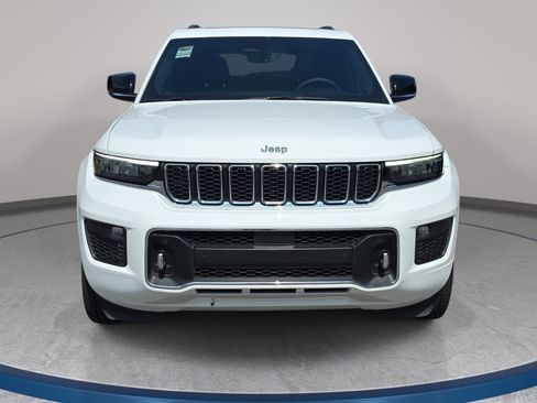Certified 2023 Jeep Grand Cherokee Overland AWD/4WD image 2
