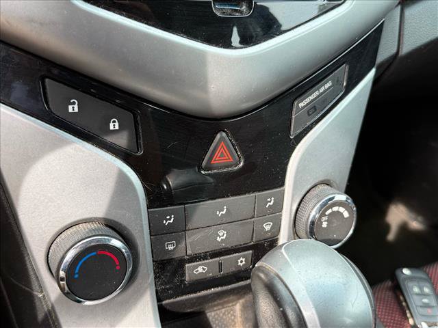 Used 2011 Chevrolet Cruze LT FWD image 12