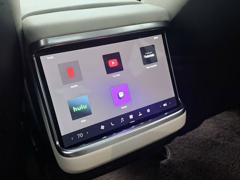 Used 2023 Tesla Model S Plaid image 57