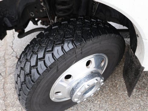 Used 2022 Ford F450 Platinum w/ FX4 Off-Road Package image 26