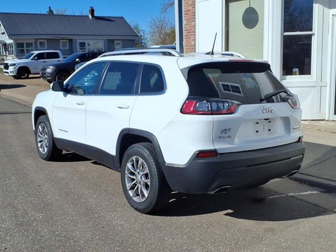 Used 2021 Jeep Cherokee Latitude Lux w/ Mopar Interior Package AWD/4WD image 8