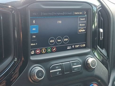 Used 2019 Chevrolet Silverado 1500 LTZ w/ LTZ Premium Package AWD/4WD image 18